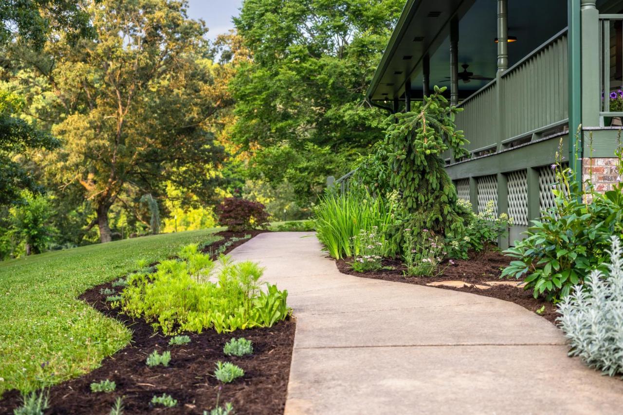 The Inn At Amaris Farms Weaverville Экстерьер фото