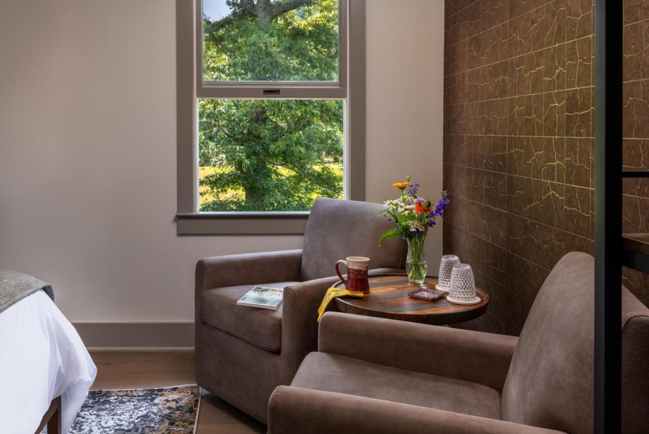 The Inn At Amaris Farms Weaverville Экстерьер фото
